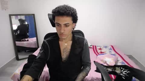 Plux online show from 10, 11, 2025