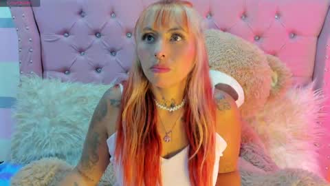 Pretti Violet online show from 21, 4, 2026