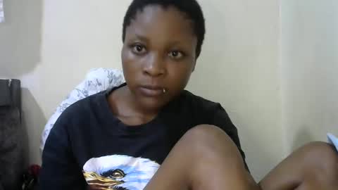 Snapshot of prettie_tesh chatting on 2, 3, 2025 prettie_tesh online show from 2, 3, 2025