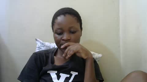 Snapshot of prettie_tesh chatting on 4, 3, 2025 prettie_tesh online show from 4, 3, 2025
