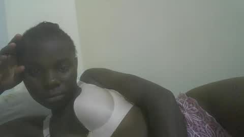 Snapshot of prettiest_doll chatting on 15, 12, 2025 prettiest_doll online show from 15, 12, 2025