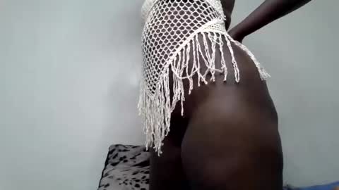 pretty_curvy99 online show from 8, 7, 2026