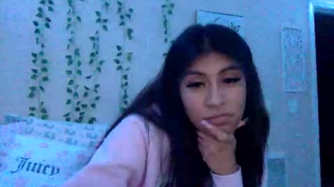 pretty_girl828687 online show from 4, 11, 2025