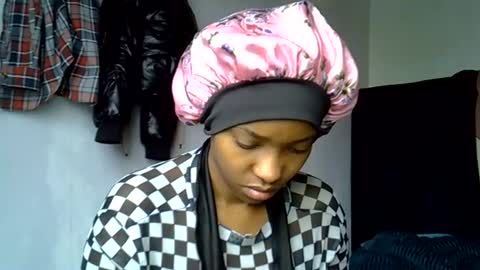 pretty jazminee online show from 24, 6, 2026