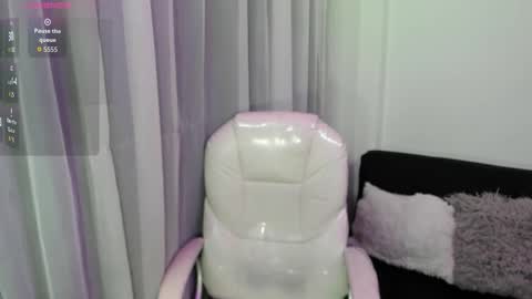 Snapshot of pretty_johnson_ chatting on 27, 2, 2026 pretty online show from 27, 2, 2026