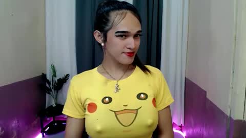 Snapshot of pretty_lady_kitty chatting on 6, 4, 2026 pretty_lady_kitty online show from 6, 4, 2026
