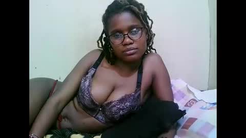 pretty_mellan online show from 5, 3, 2025