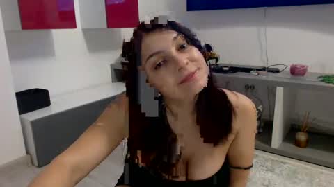 PrettyNatalie online show from 23, 2, 2025