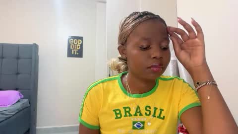 Snapshot of pretty_peaches chatting on 1, 2, 2026 Pretty peaches online show from 1, 2, 2026