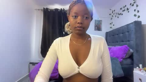 Snapshot of pretty_peaches chatting on 7, 2, 2026 Pretty peaches online show from 7, 2, 2026