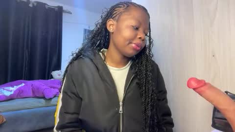 Snapshot of pretty_peaches chatting on 19, 3, 2026 Pretty peaches online show from 19, 3, 2026