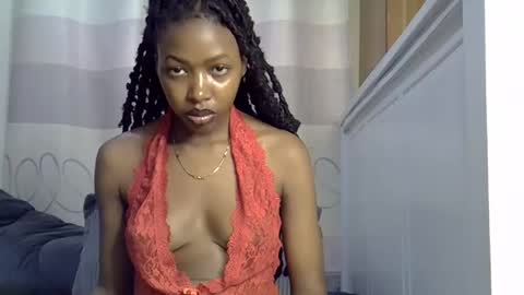 pretty_petite24 online show from 27, 1, 2025
