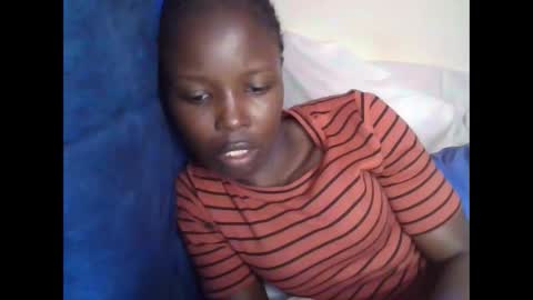 pretty_petite_ebony online show from 3, 3, 2026