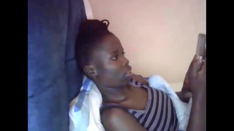 pretty_petite_ebony online show from 28, 4, 2026