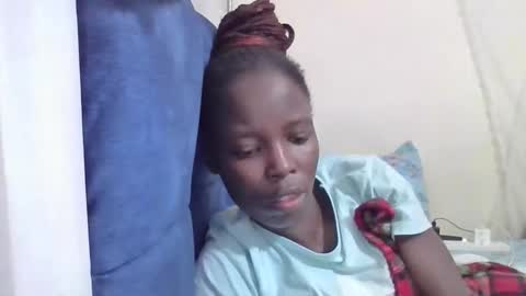 pretty_petite_ebony online show from 7, 5, 2026