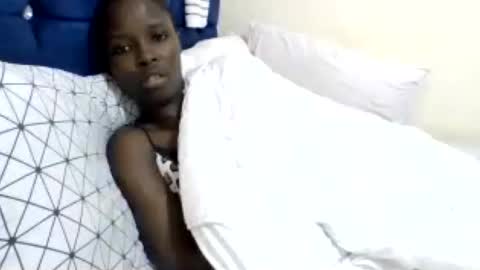 Snapshot of pretty_petite_ebony chatting on 27, 6, 2026 pretty_petite_ebony online show from 27, 6, 2026