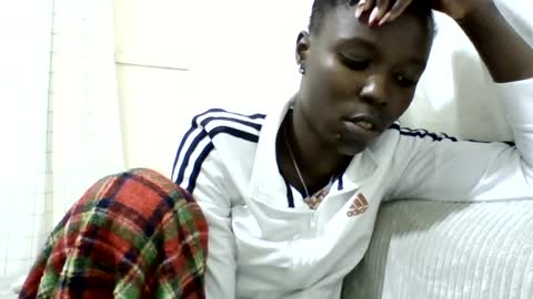Snapshot of pretty_petite_ebony chatting on 25, 7, 2026 pretty_petite_ebony online show from 25, 7, 2026