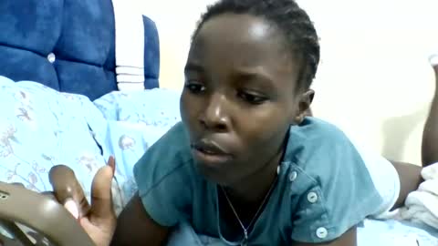 Snapshot of pretty_petite_ebony chatting on 30, 7, 2026 pretty_petite_ebony online show from 30, 7, 2026