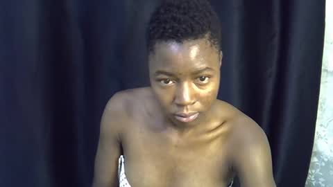 Snapshot of pretty_queen18 chatting on 25, 2, 2025 NASH online show from 25, 2, 2025