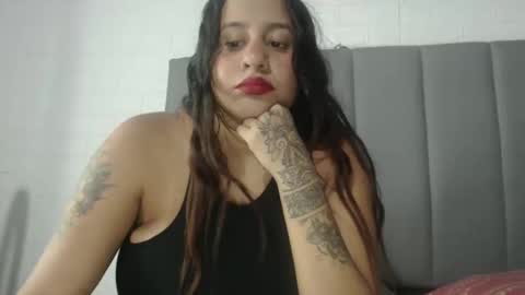 Snapshot of pretty_sophia1 chatting on 19, 5, 2026 sophia online show from 19, 5, 2026