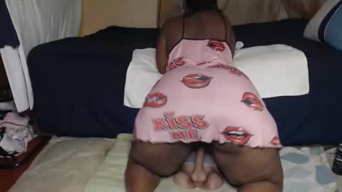 Snapshot of prettyblack25 chatting on 7, 6, 2026 Cindy online show from 7, 6, 2026