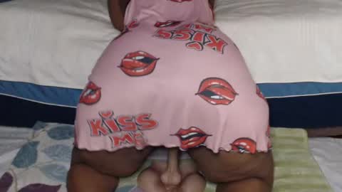 Snapshot of prettyblack25 chatting on 12, 7, 2026 Cindy online show from 12, 7, 2026