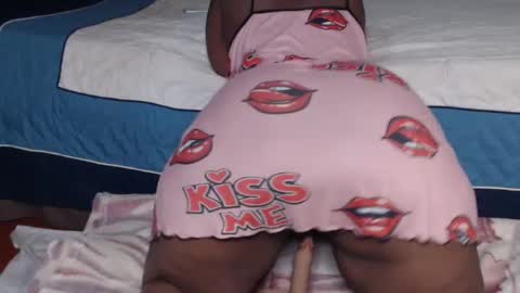 Snapshot of prettyblack25 chatting on 18, 7, 2026 Cindy online show from 18, 7, 2026