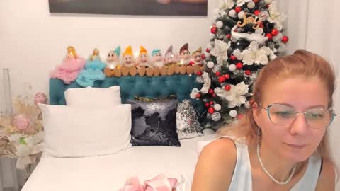 Snapshot of prettyblackeyes chatting on 14, 12, 2024 wilma online show from 14, 12, 2024