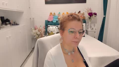 Snapshot of prettyblackeyes chatting on 8, 1, 2025 wilma online show from 8, 1, 2025