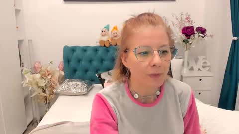 Snapshot of prettyblackeyes chatting on 19, 1, 2025 wilma online show from 19, 1, 2025