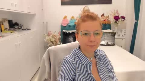 Snapshot of prettyblackeyes chatting on 24, 1, 2025 wilma online show from 24, 1, 2025