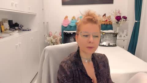 Snapshot of prettyblackeyes chatting on 25, 1, 2025 wilma online show from 25, 1, 2025