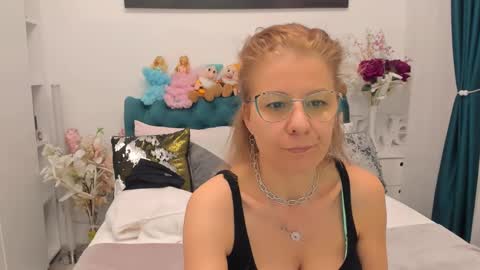 Snapshot of prettyblackeyes chatting on 12, 3, 2025 wilma online show from 12, 3, 2025