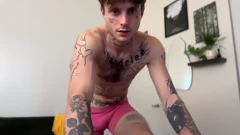 Snapshot of prettyboyszn chatting on 9, 8, 2026 pretty boy online show from 9, 8, 2026