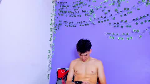 Snapshot of prettybunnies08 chatting on 11, 2, 2025 Enzo Denis online show from 11, 2, 2025