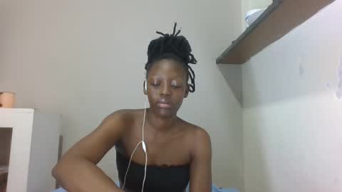 prettydollk_dons online show from 23, 3, 2026