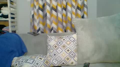 PrettyEla online show from 19, 10, 2025