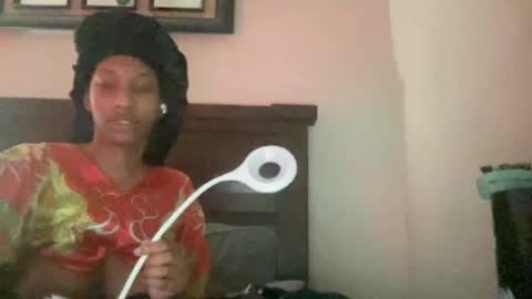 prettyfacefemale online show from 6, 8, 2026
