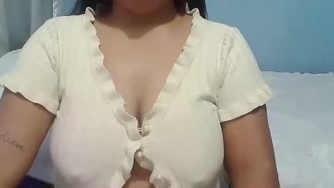 prettygirl_ynna online show from 6, 3, 2026