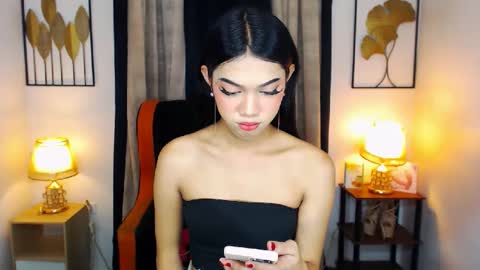 Snapshot of prettyhothugecock chatting on 13, 12, 2024 prettyhothugecock online show from 13, 12, 2024