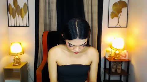 Snapshot of prettyhothugecock chatting on 13, 12, 2024 prettyhothugecock online show from 13, 12, 2024