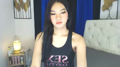 Snapshot of prettyhothugecock chatting on 27, 2, 2025 prettyhothugecock online show from 27, 2, 2025