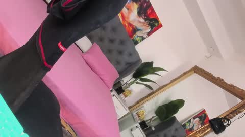 Snapshot of prettyjuliax chatting on 6, 12, 2024 prettyjuliax online show from 6, 12, 2024