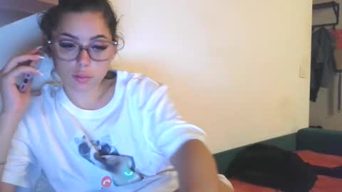 prettyjulliette online show from 15, 10, 2025