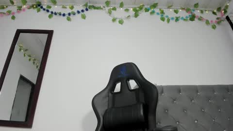 Laura  Onlyfans   40OFF online show from 7, 2, 2026