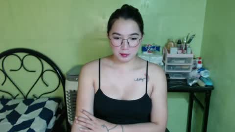 Snapshot of prettypetiteashley chatting on 29, 6, 2026 ashley online show from 29, 6, 2026
