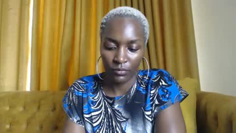 Snapshot of prettyquee chatting on 5, 12, 2024 sasha online show from 5, 12, 2024