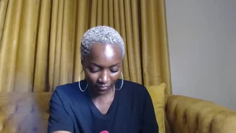 Snapshot of prettyquee chatting on 7, 12, 2024 sasha online show from 7, 12, 2024