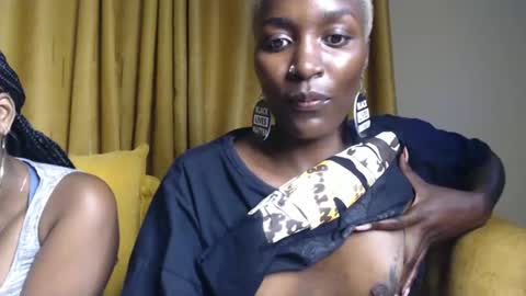 Snapshot of prettyquee chatting on 10, 1, 2025 sasha online show from 10, 1, 2025