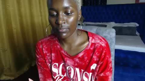 Snapshot of prettyquee chatting on 13, 1, 2025 sasha online show from 13, 1, 2025